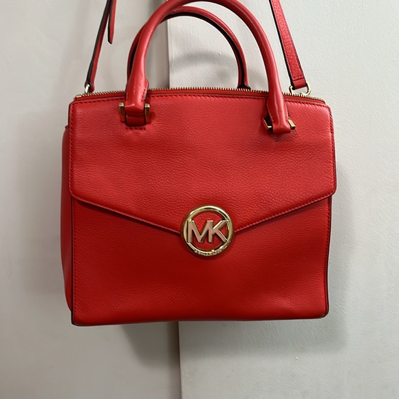 Michael Kors purse - Picture 2 of 6